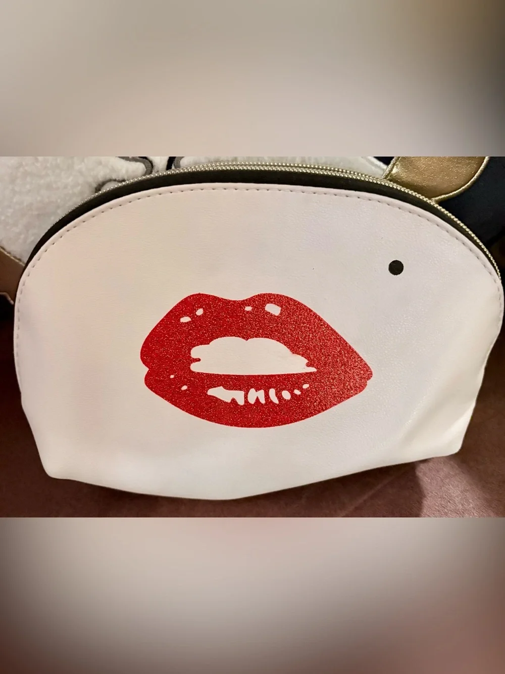 Marilyn Monroe White Cosmetic Bag with Red Lip Print